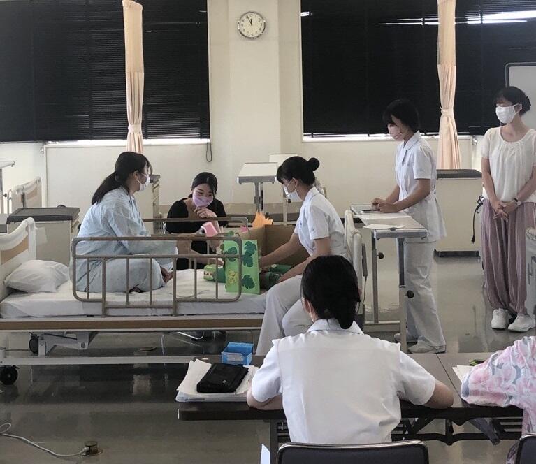 0406 小児看護学演習.jpg
