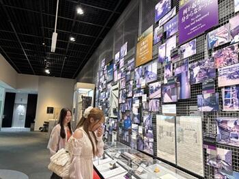１展示見学.jpg